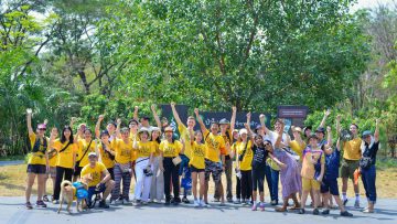 trash-hero-thailand-and-volunteer-beach-garbage-chaloem-phrakiat-80th-anniversary-park-kung-bang-ka-chao-2563