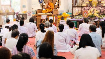 15-lunar-month-11-end-of-buddhist-lent