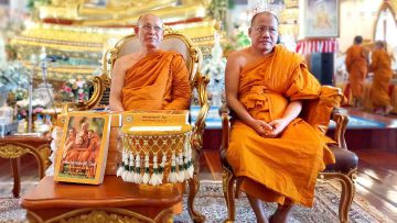 Phrarachyankwi-Visit-and-give-a-dictionary-03