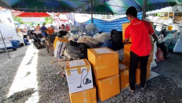 send-plastic-bottles-environmental-learning-center-2