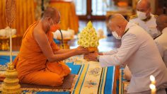 Royal-flowers-and-the-four-factors-of-the-Royal-Watcharabundit